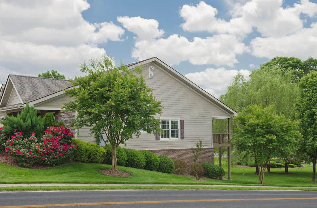 asbury place kingsport villa backyard