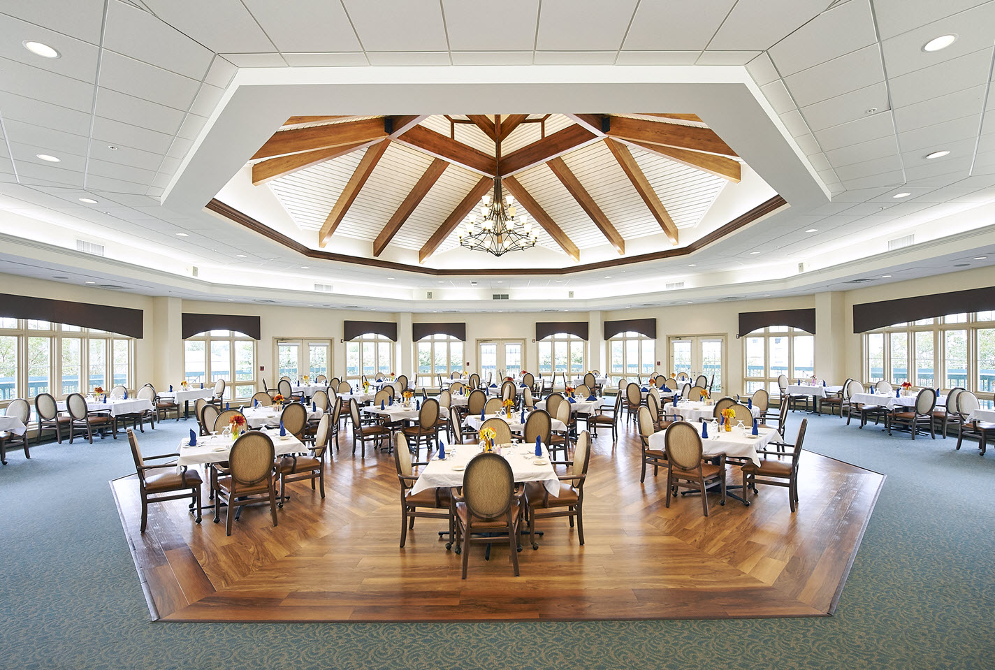 large dining area at riverview restaurant