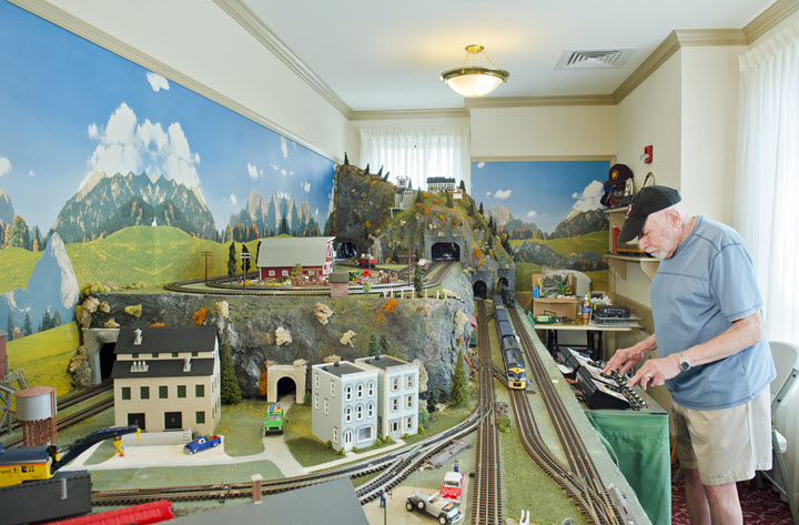 Bethany Village model train club