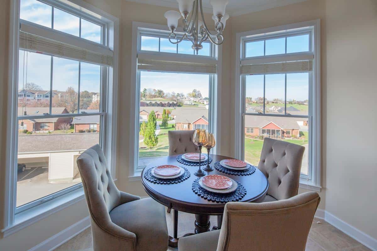 dining area in the apartments at asbury place maryville