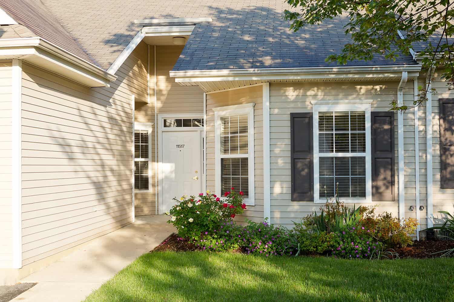 front door entrance to cottage home