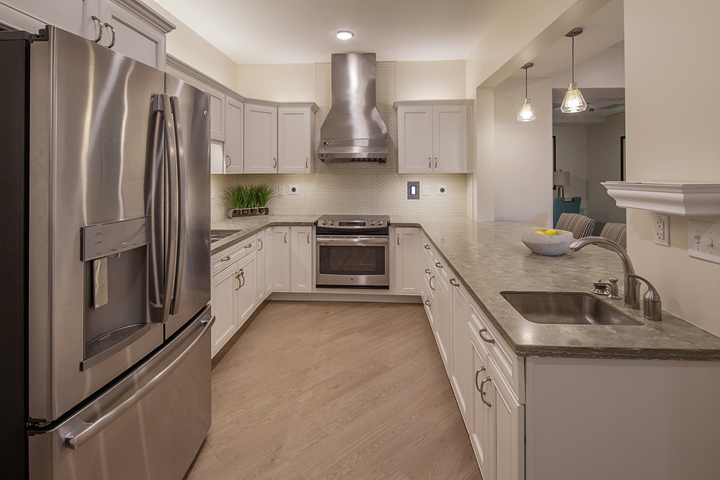 Chestnut kitchen
