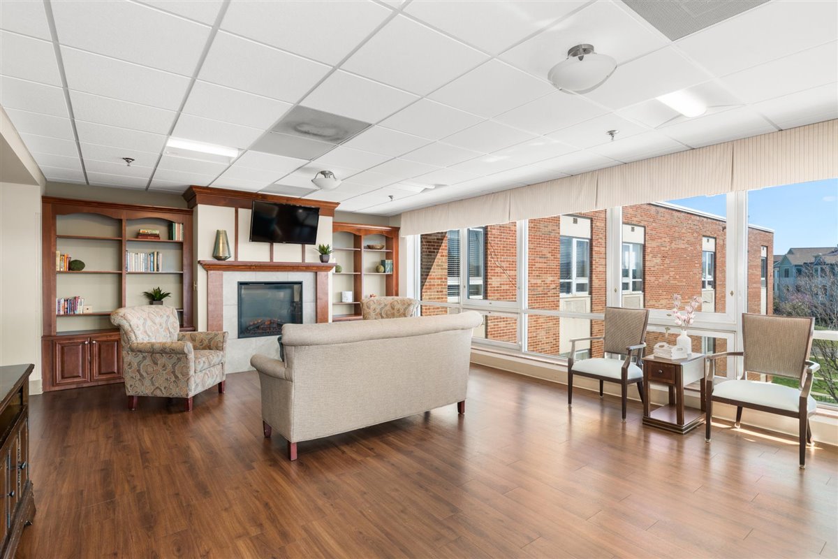 living room in the skilled nursing facility at Asbury Place Maryville