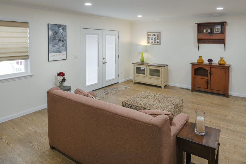 living room at riverwoods cottage