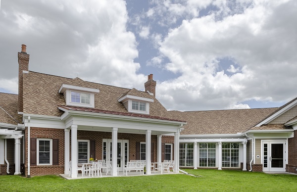 exterior of riverwoods rehabilitation center