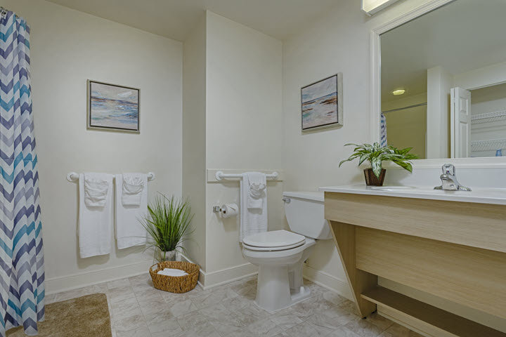 Asbury Kindley Apartment interior shot of bathroom