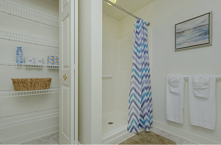 Asbury Kindley Apartment interior shot of bathroom